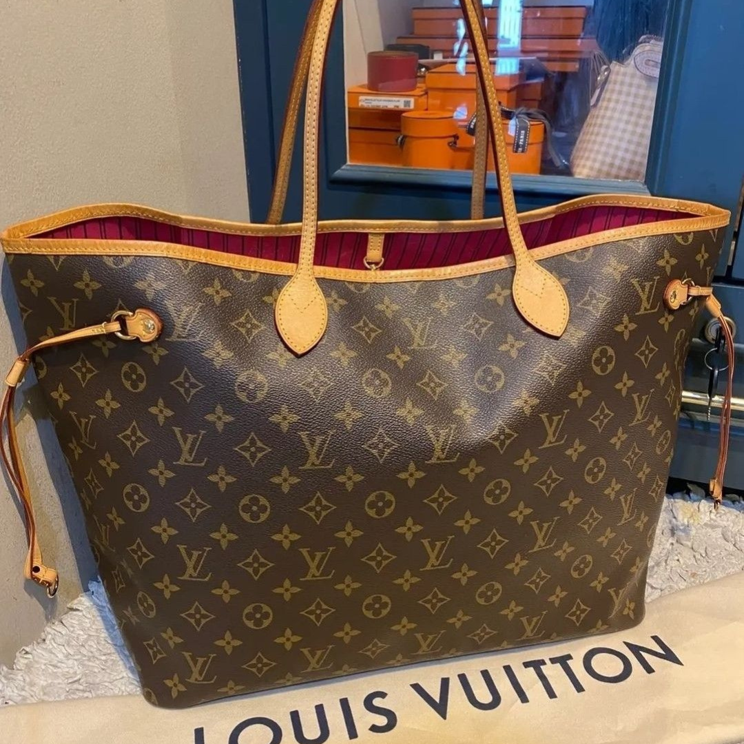Bolsa L. Vuitton. — Neverfull